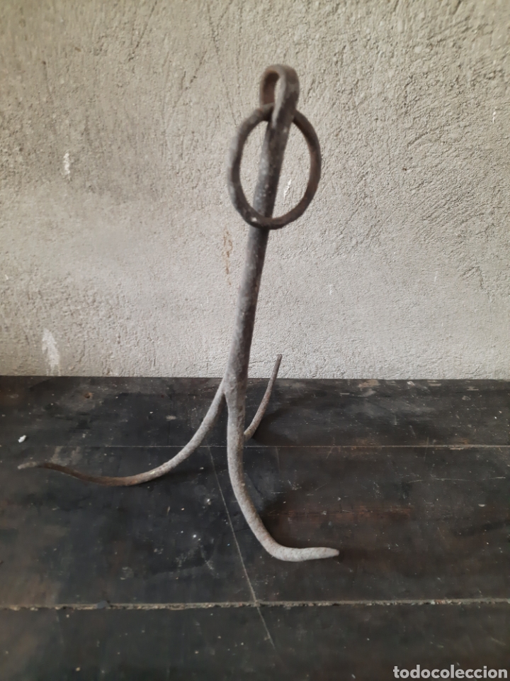 Antig&uuml;edades: Buscapozos o cercapous de hierro - Foto 2