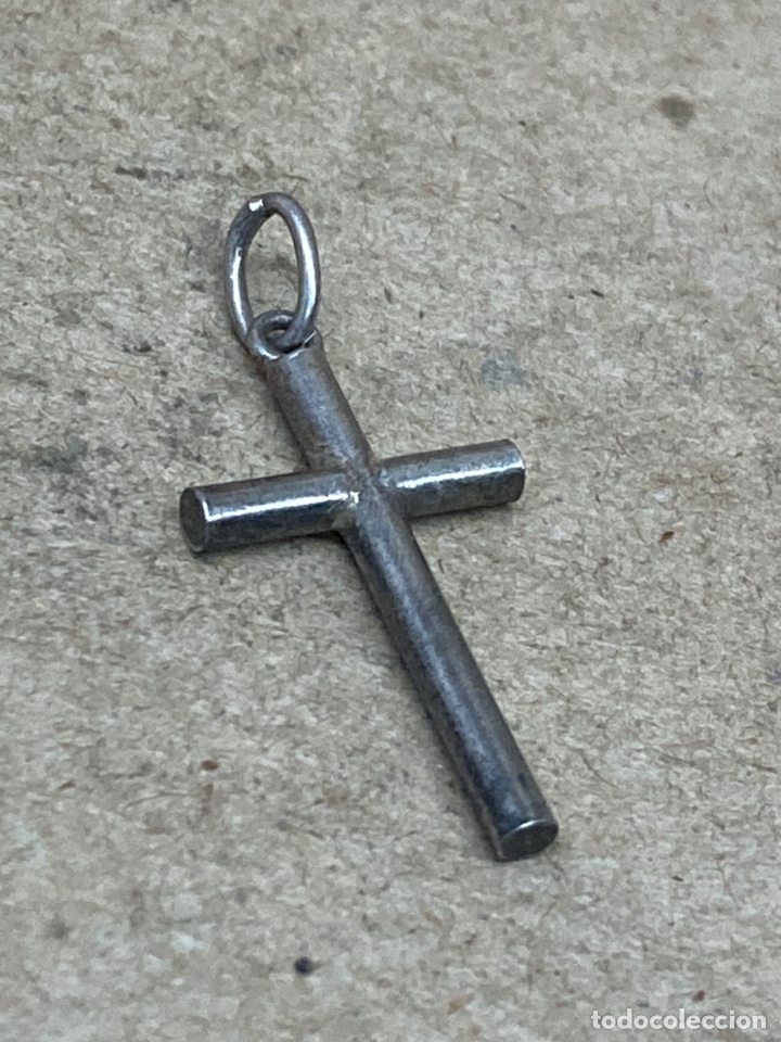 Antig&uuml;edades: Cruz de plata peque&ntilde;a /C320 - Foto 1