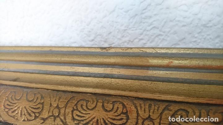 Antig&uuml;edades: Antiguo y gran marco en madera labrada y sobredorada. - Foto 6