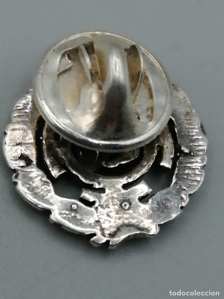 Antig&uuml;edades: Pin plata de ley - Foto 2