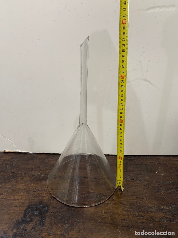 Oggetti Antichi: Antiguo embudo cristal
