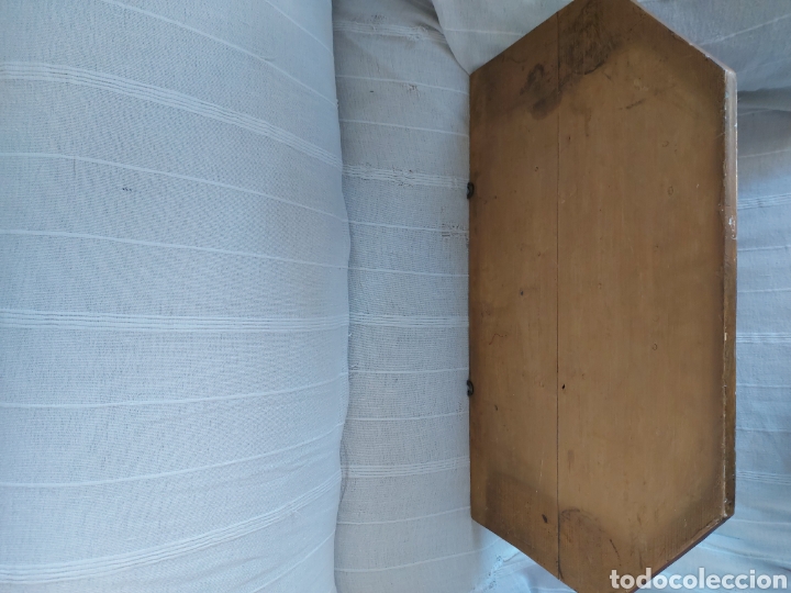 Antig&uuml;edades: Peana dorada grande de madera y estuco - Foto 3