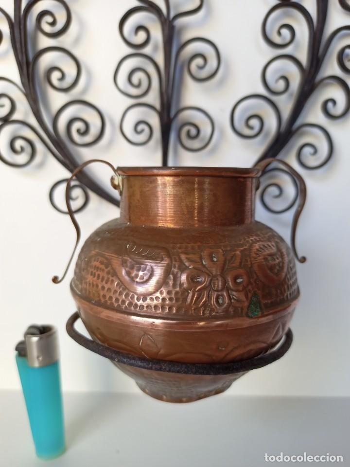Antig&uuml;edades: Espetera de hierro y vasija de cobre - Foto 2