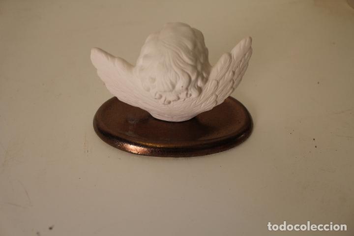 Antig&uuml;edades: angel pensando de ceramica - Foto 2