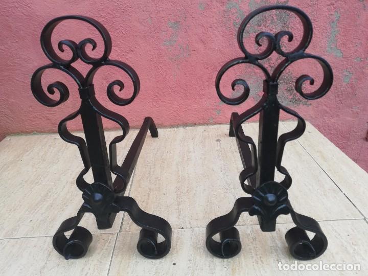 Antig&uuml;edades: Pareja de morillos para chimenea - Foto 1