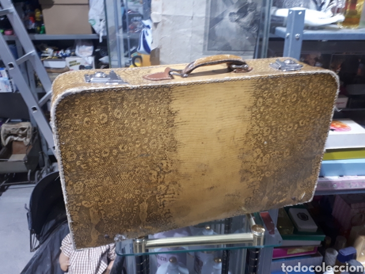 Antig&uuml;edades: Antigua maleta carton piedra a&ntilde;os 70 leer descripci&oacute;n