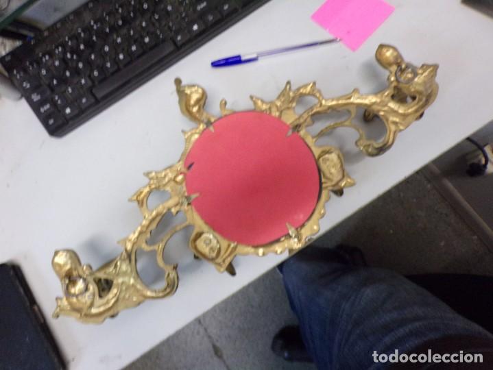 Antigüedades: precioso y perfecta cornucopia espejo colgador de bronce antiguo - Foto 11 - 266748783