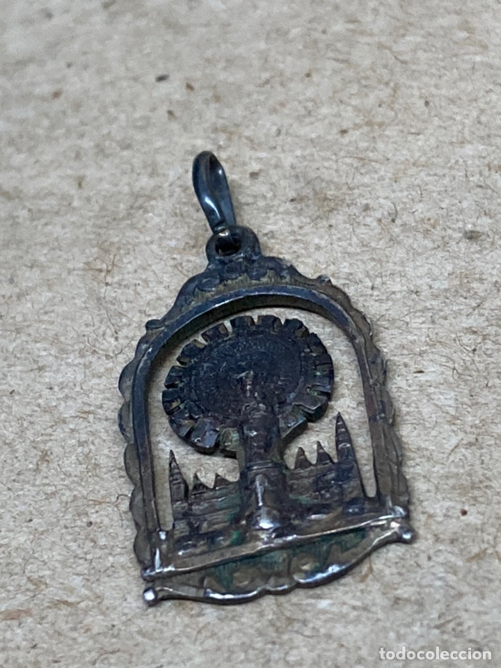 Antig&uuml;edades: Medalla religiosa de plata - Foto 1