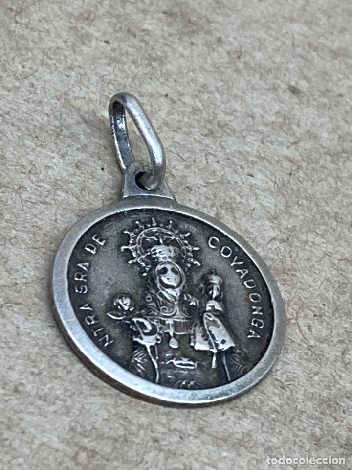 Antig&uuml;edades: Medalla de plata religiosa - Foto 1
