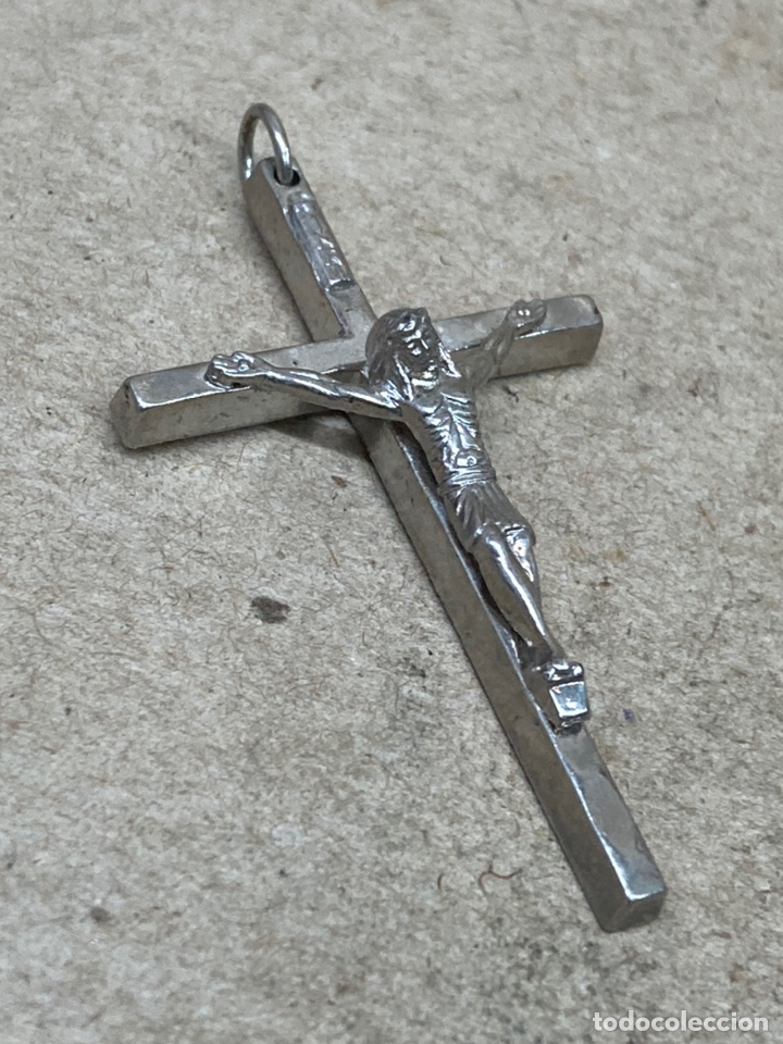 Antig&uuml;edades: Cruz de bisuter&iacute;a - Foto 1