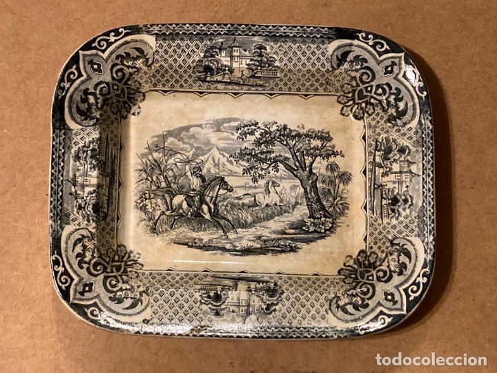 Antig&uuml;edades: Fuente de loza estampada de Valdemorillo - Foto 1