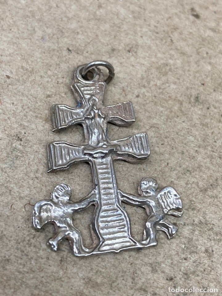 Antig&uuml;edades: Cruz de metal - Foto 1
