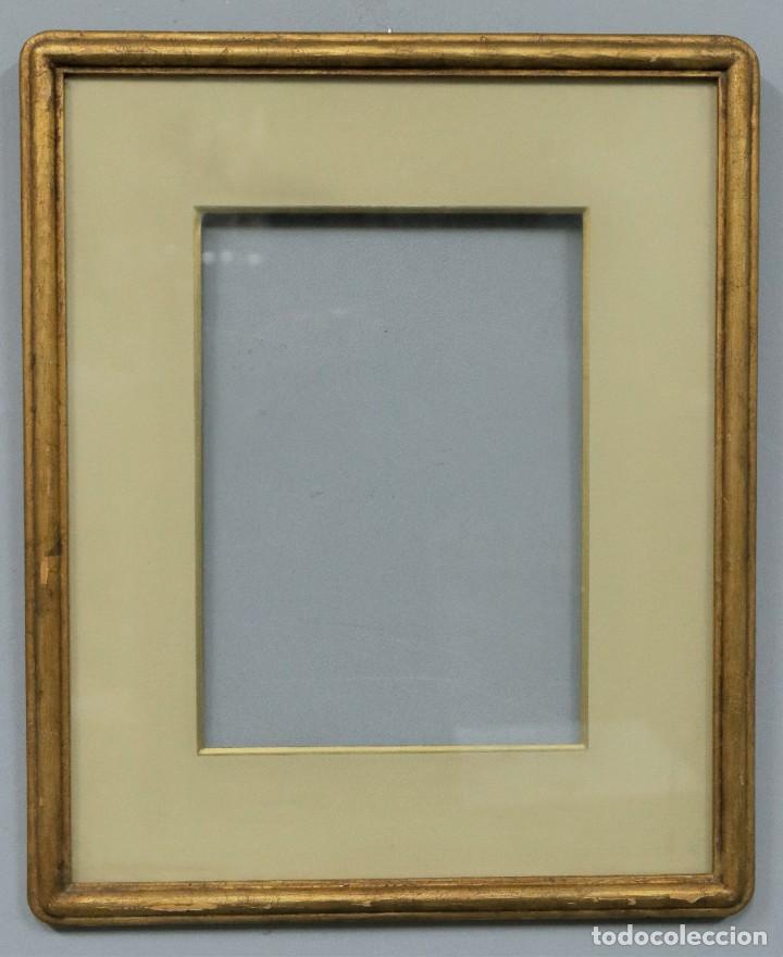 Antig&uuml;edades: MARCO DE MADERA EN PAN DE ORO. SIGLO XX - Foto 1