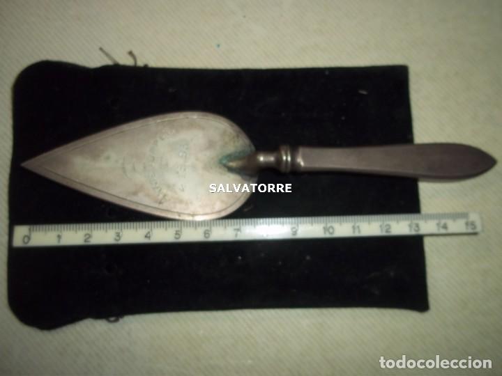 Antiguidades: PALETA ALPACA O PLATA. 75 GRAMOS.
