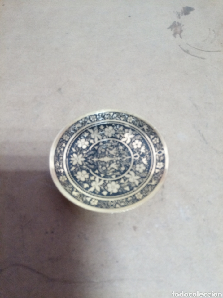 Antig&uuml;edades: Plato damasquinado en oro 24 k - Foto 1