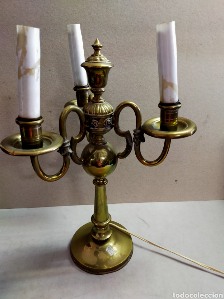 Antig&uuml;edades: CANDELABRO DE BRONCE, TRES LUCES, ESTILO HOLANDES. - Foto 3