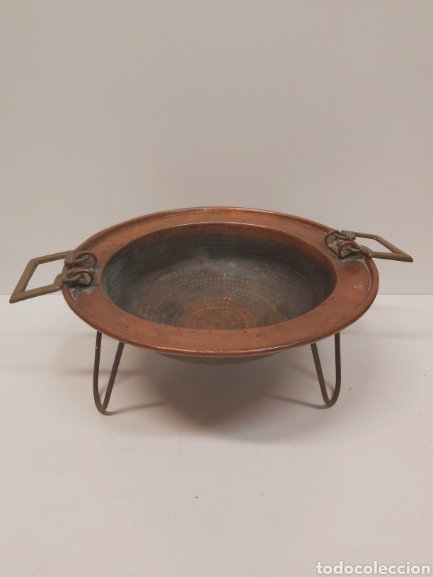 Antig&uuml;edades: Brasero cobre di&aacute;metro 41cm - Foto 1