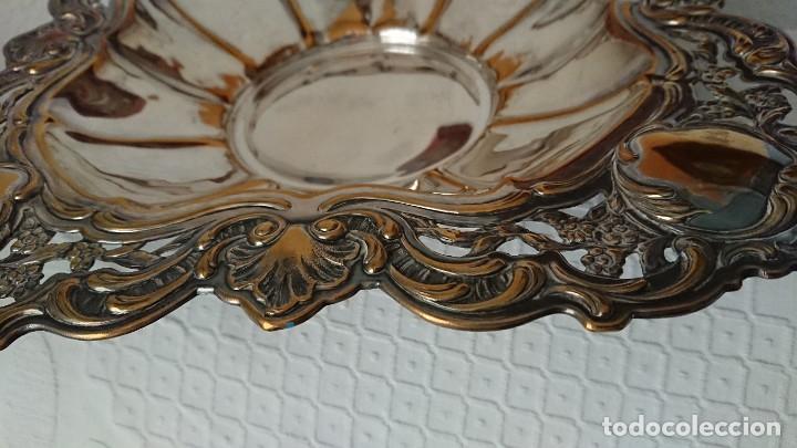 Antig&uuml;edades: BONITO CENTRO DE MESA DE METAL PLATEADO. - Foto 3