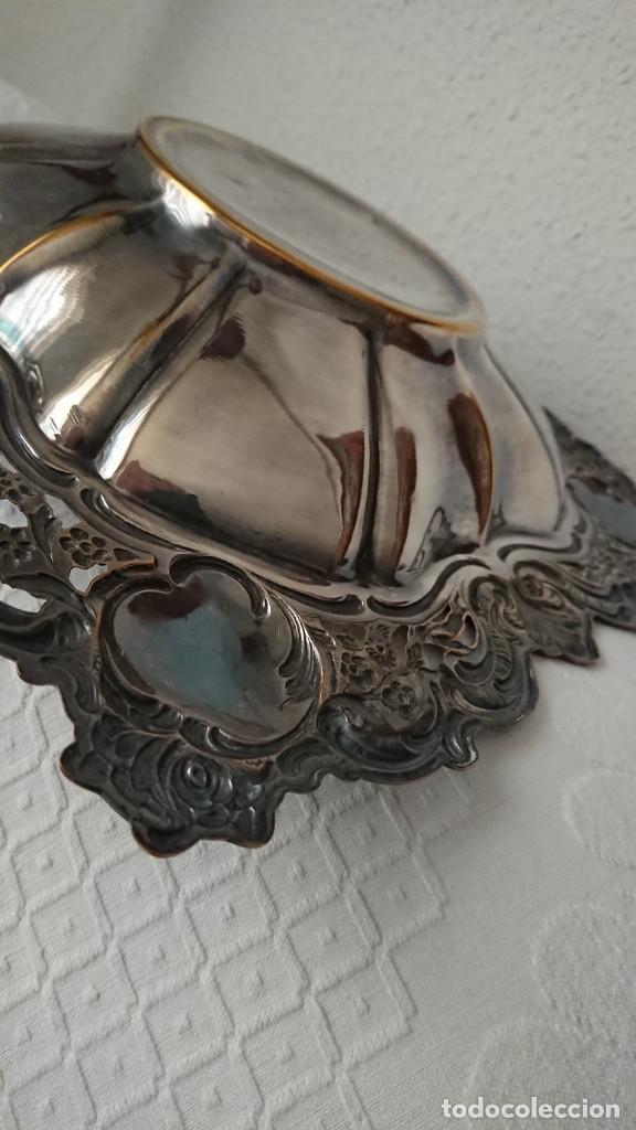 Antig&uuml;edades: BONITO CENTRO DE MESA DE METAL PLATEADO. - Foto 7