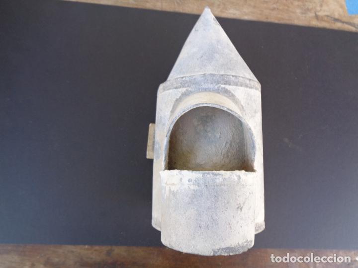 Antig&uuml;edades: ANTIGUO BEBEDERO DE ZINC - Foto 3
