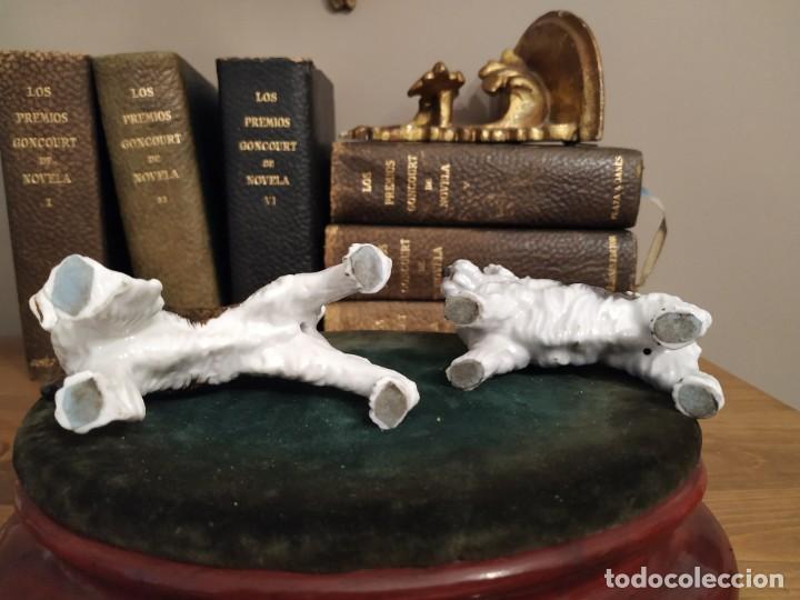 Antig&uuml;edades: PAREJA PERROS PORCELANA - Foto 6