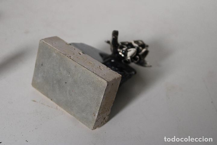 Antig&uuml;edades: figura de angel plateado - Foto 3