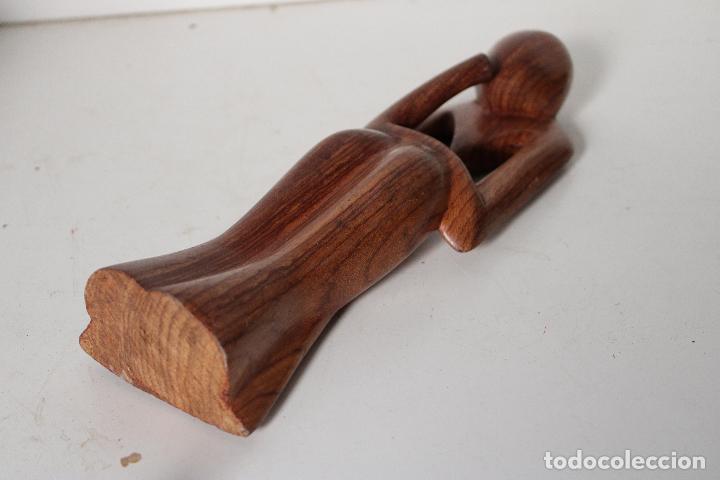 Antig&uuml;edades: pensador madera tallada - Foto 6