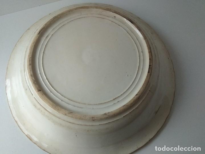 Antig&uuml;edades: Fuente o lebrillo de Manises - Foto 3