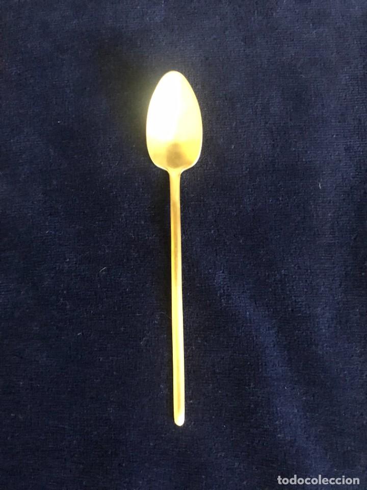 Antig&uuml;edades: DOCE CUCHARILLAS DORADAS - Foto 2