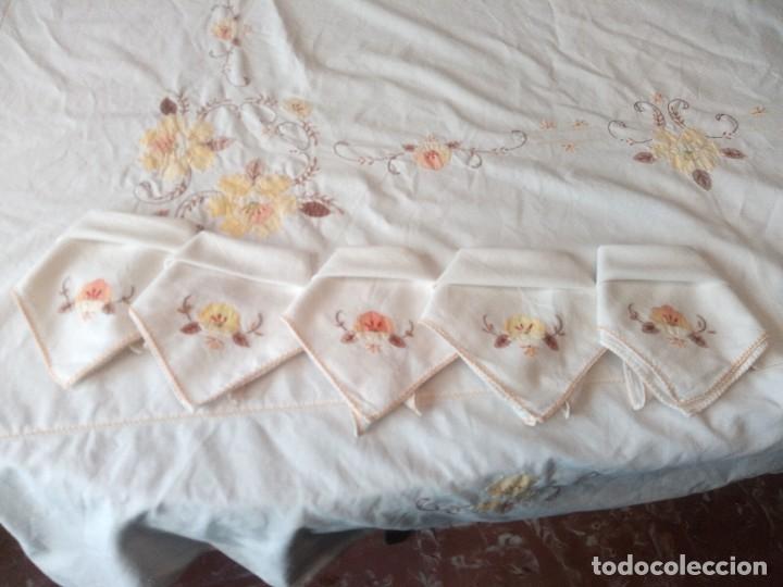 Antig&uuml;edades: mantel bordado2 - Foto 3