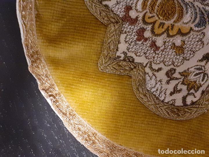 Antig&uuml;edades: TAPETE REDONDO TERCIOPELO - Foto 9
