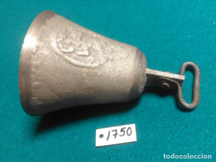 Antig&uuml;edades: CAMPANA PARA CABALLO DE BRONCE - Foto 1