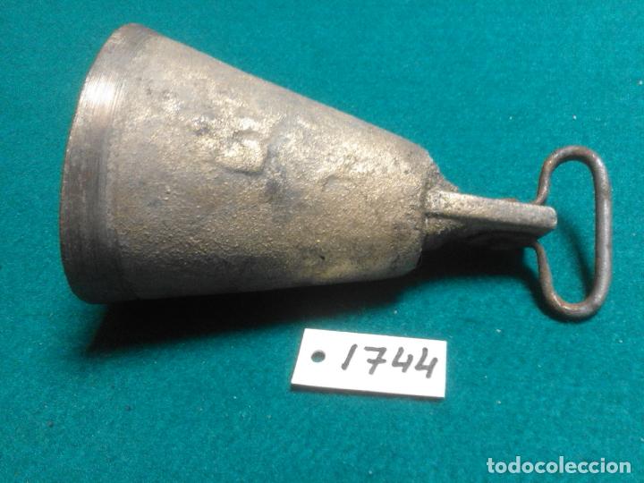 Antig&uuml;edades: CAMPANA PARA CABALLO DE BRONCE - Foto 1