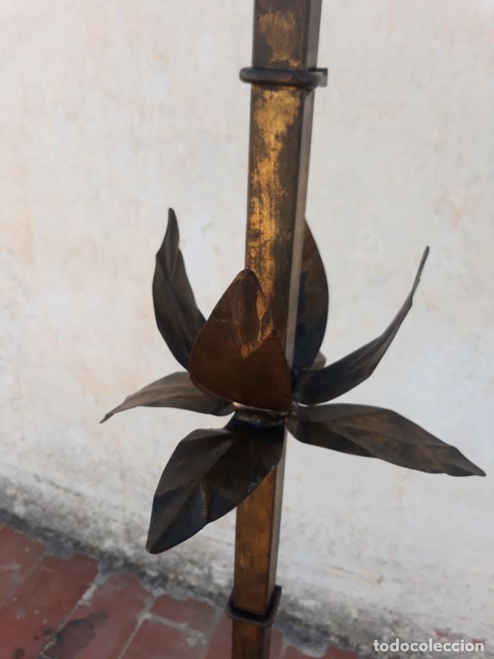 Antig&uuml;edades: Lampara d pie sin cableado - Foto 3
