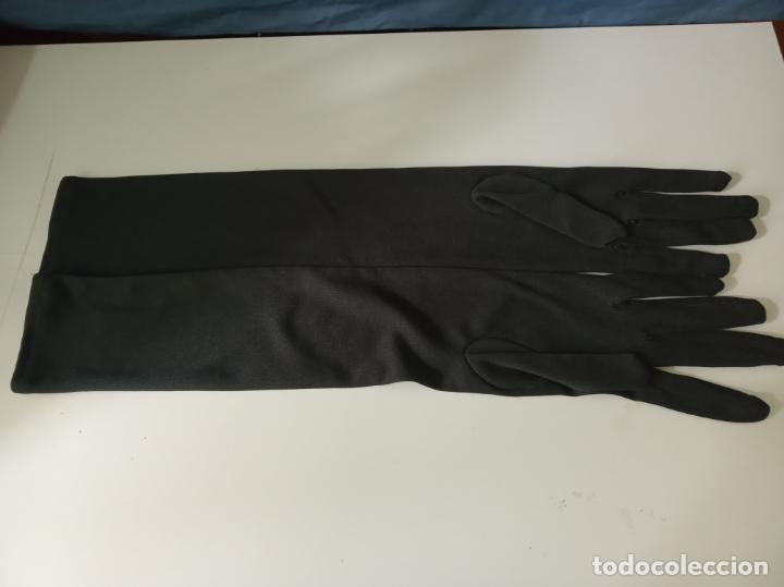 Antig&uuml;edades: GUANTES LARGOS-NEGROS - Foto 1
