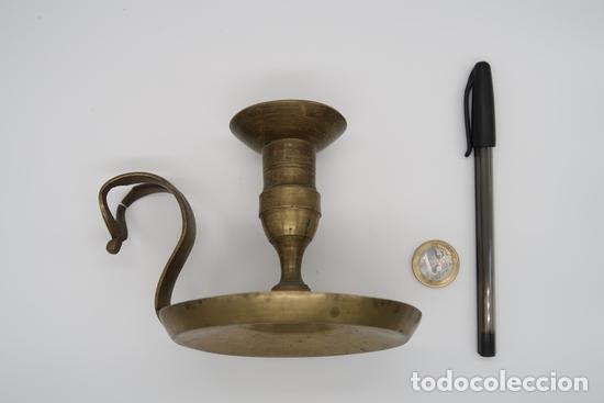 Antig&uuml;edades: PALMATORIA PORTAVELAS BRONCE - Foto 2