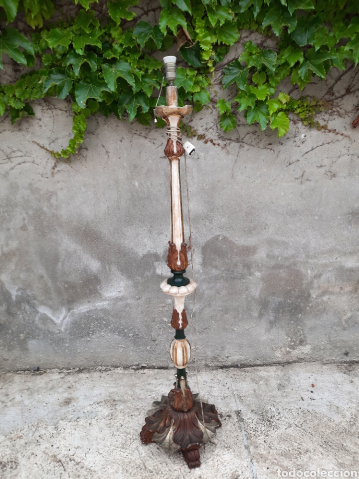 Antig&uuml;edades: Lampara de pie de madera - Foto 1
