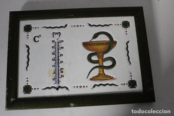 Antig&uuml;edades: azulejo termometro farmacia - Foto 1