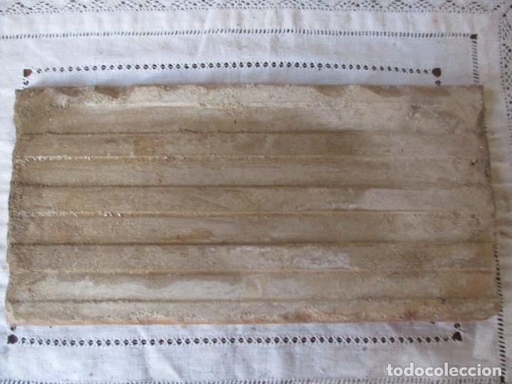 Antig&uuml;edades: Azulejo siglo XIX (Triana) - Foto 2