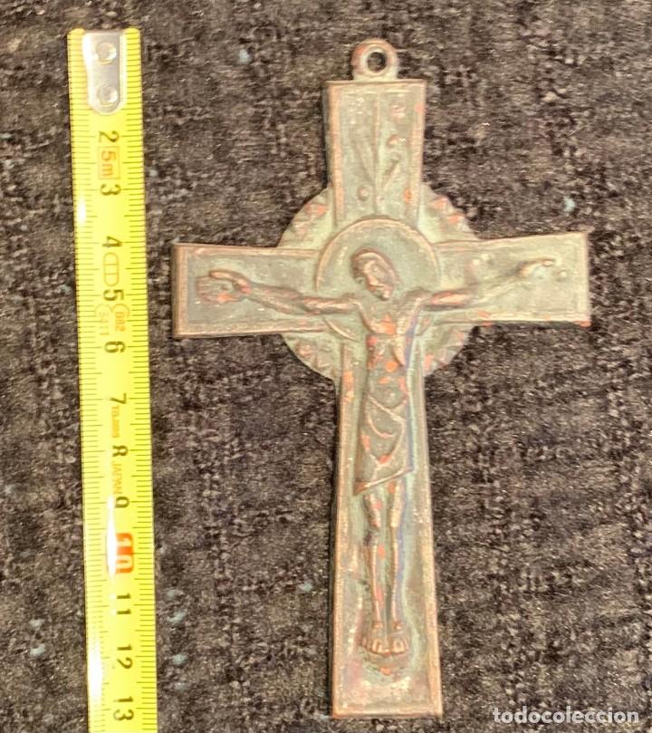 Antig&uuml;edades: Cruz en bronce - Foto 1