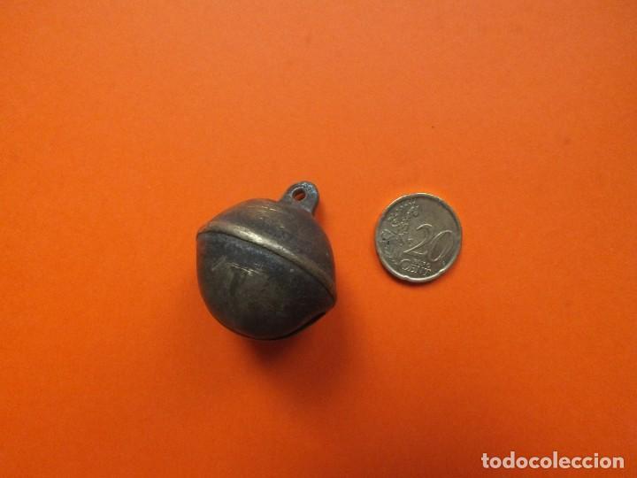 Antig&uuml;edades: CASCABEL DE BRONCE NUMERO 7 CON BONITO SONIDO - Foto 5