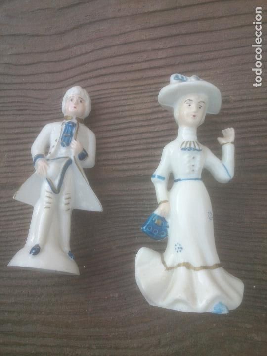Antig&uuml;edades: PAREJA DE FIGURAS DE EPOCA - Foto 1