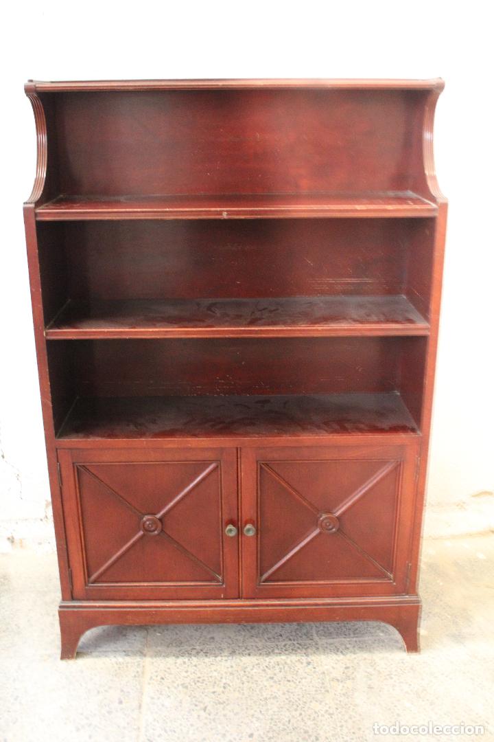 Antig&uuml;edades: mueble armario estanteria - Foto 1