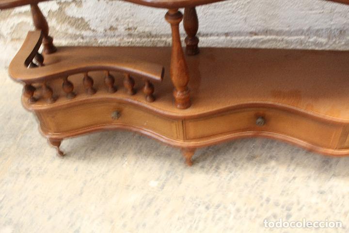 Antig&uuml;edades: mueble repisa de pared - Foto 6