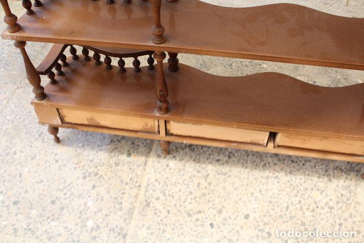Antig&uuml;edades: mueble repisa de pared - Foto 8
