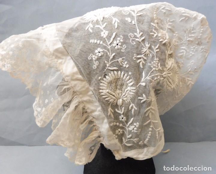 Antig&uuml;edades: ANTIGUO GORRO DE ENCAJE S. XIX - Foto 1