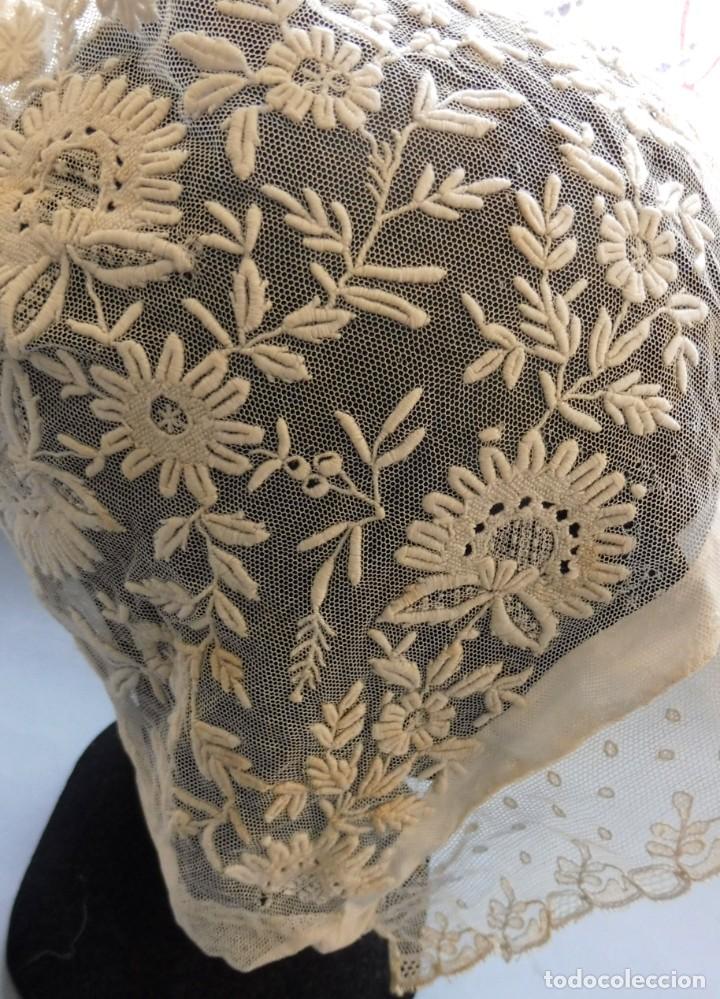 Antig&uuml;edades: ANTIGUO GORRO DE ENCAJE S. XIX - Foto 1