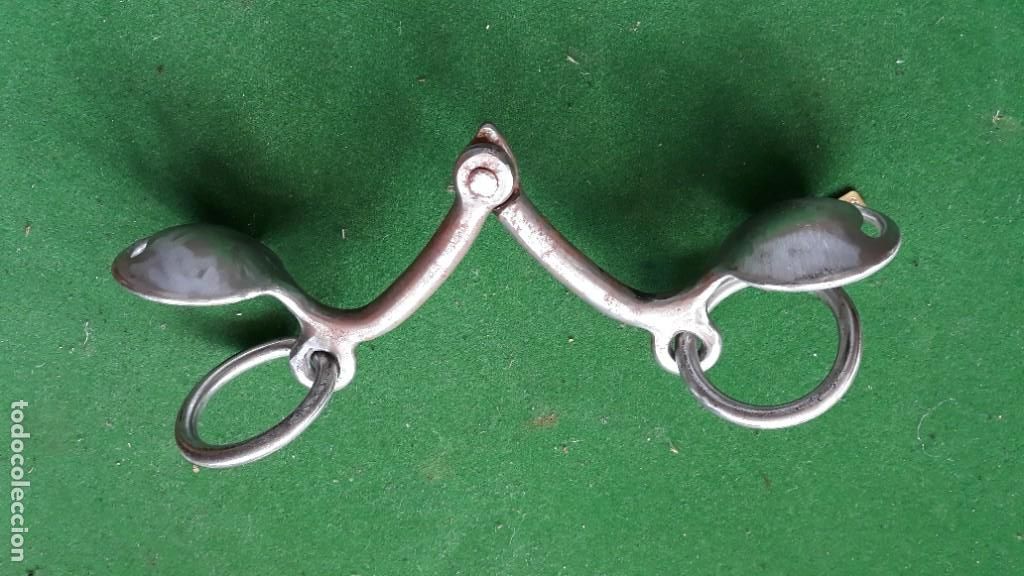 Antig&uuml;edades: Interesante bocado filete para caballo. - Foto 3