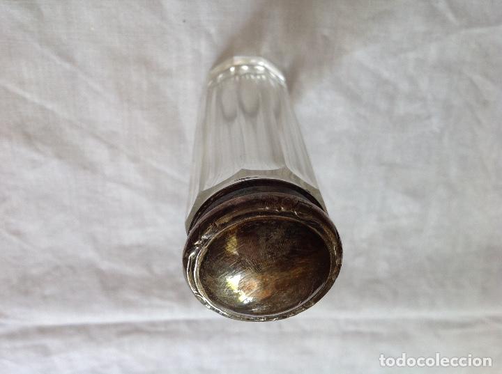 Antig&uuml;edades: Botecito de cristal y plata. - Foto 2