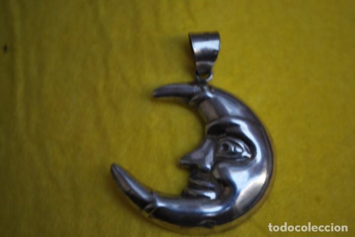 Antig&uuml;edades: colgante de plata - Foto 1